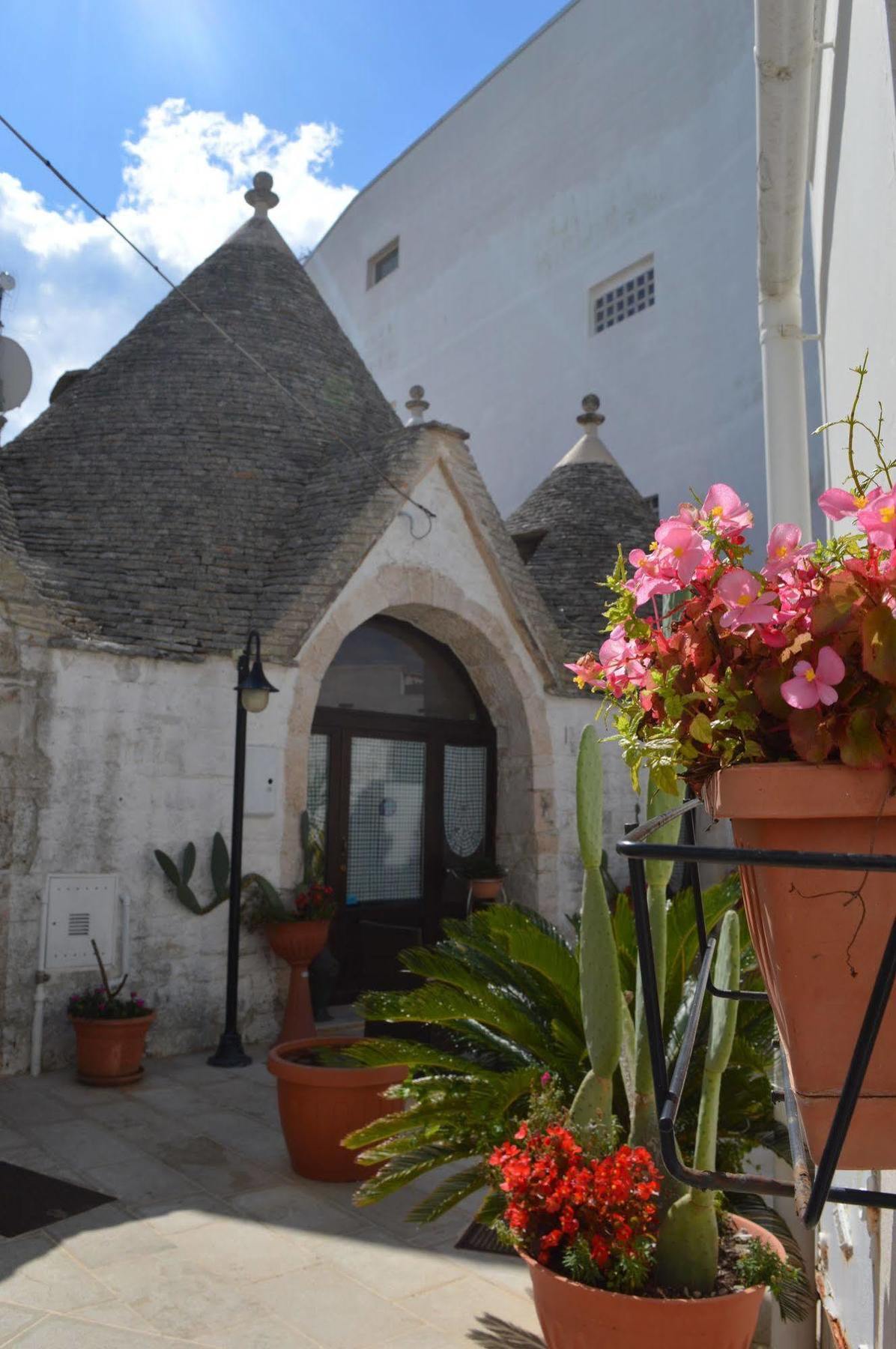 Hotel Dei Trulli Alberobello Exterior foto